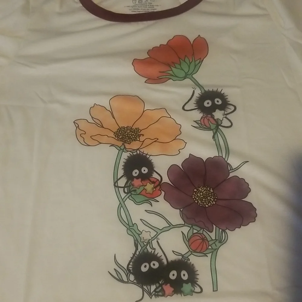 Spirited away shirt - Picture 2 of 3